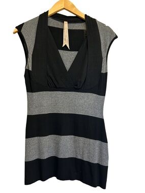 Vintage Y2K Bailey 44 Striped Cap Sleeve Cowl V-Neck Top Gray Black